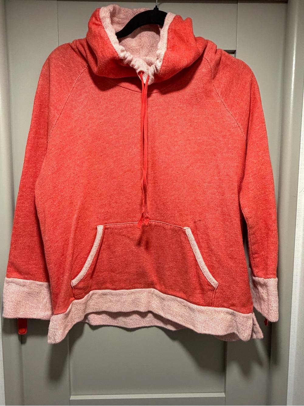 Jones New York sport Pullover Hoodie